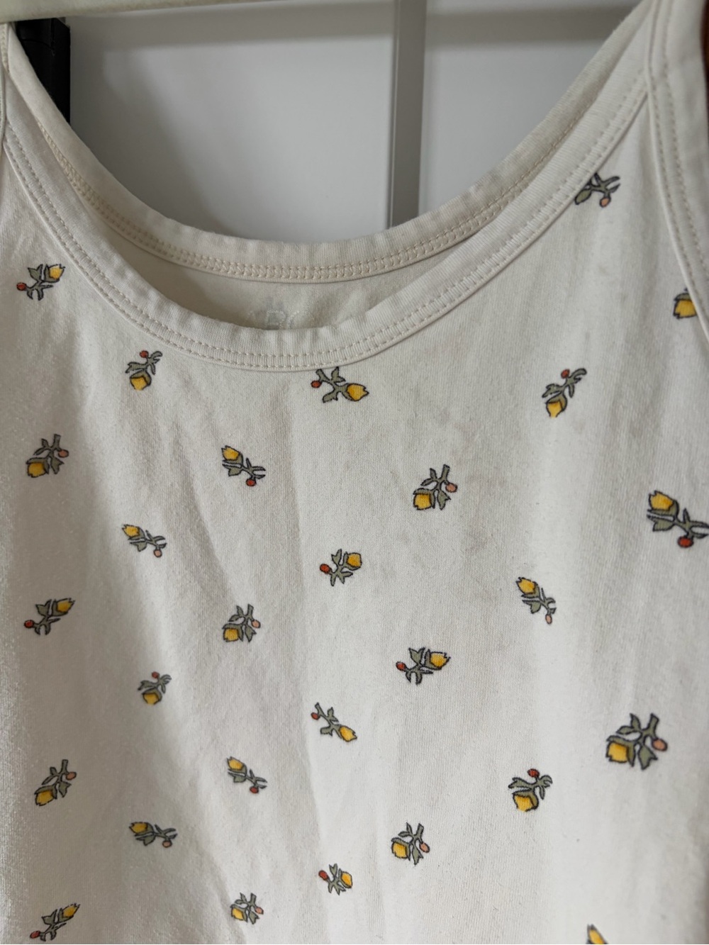 ARQ Medium Crop Tank Bundle of 2 - Picture 2 of 7